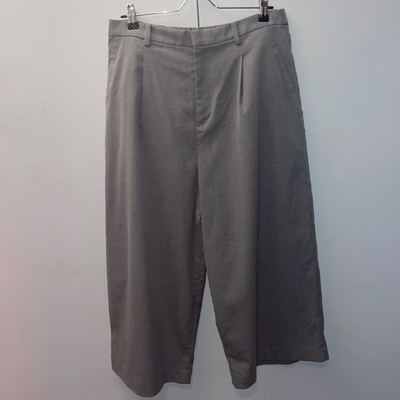 Uniqlo Wide Leg Pants in Light Gray - Picture 1 of 2